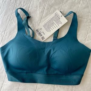 NWT - Lululemon Sports Bra - Size 34C